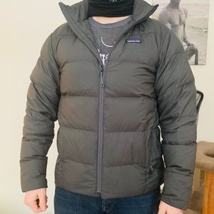 M Patagonia men’s silent down jacket original 279